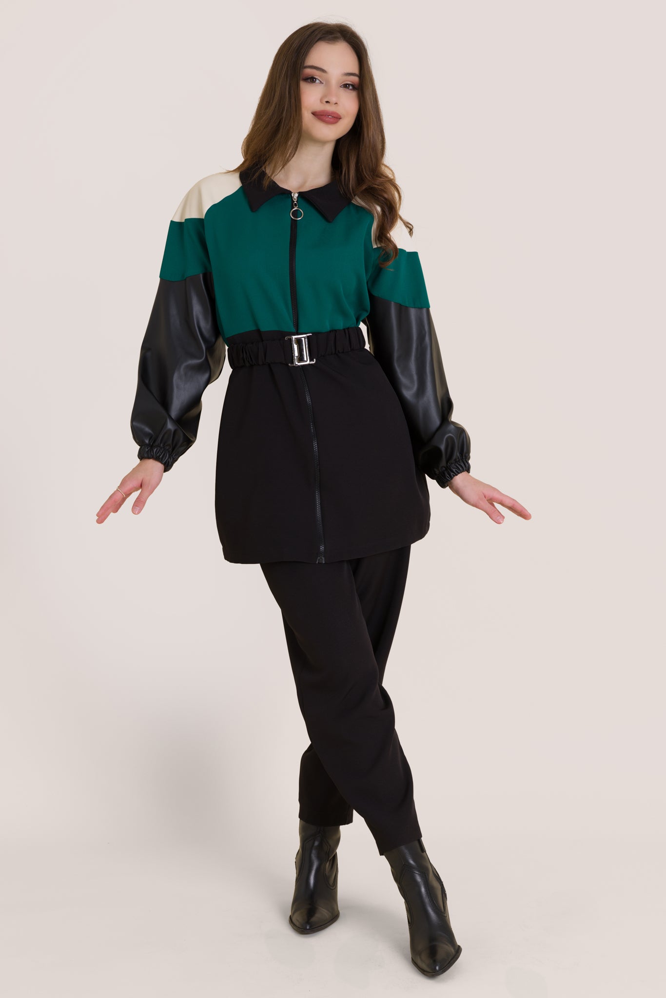 Leather Sleeve Modest Set-Black Emerald